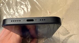 Mint
													Apple iPhone 13 - Unlocked, Midnight, 128 GB, A2482, photo 5 of 8