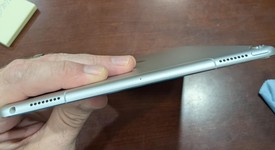 Good
													Apple iPad Pro 10.5" - Unlocked, Silver, 64 GB, photo 5 of 7