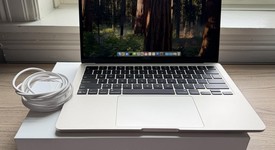 Mint
													MacBook Air 2025 (M4) - 13" - Apple M4, Starlight, 512 GB, 24 GB, photo 5 of 9