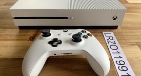 Good
													Xbox One S (2016) - White, 500 GB, photo 2 of 3
