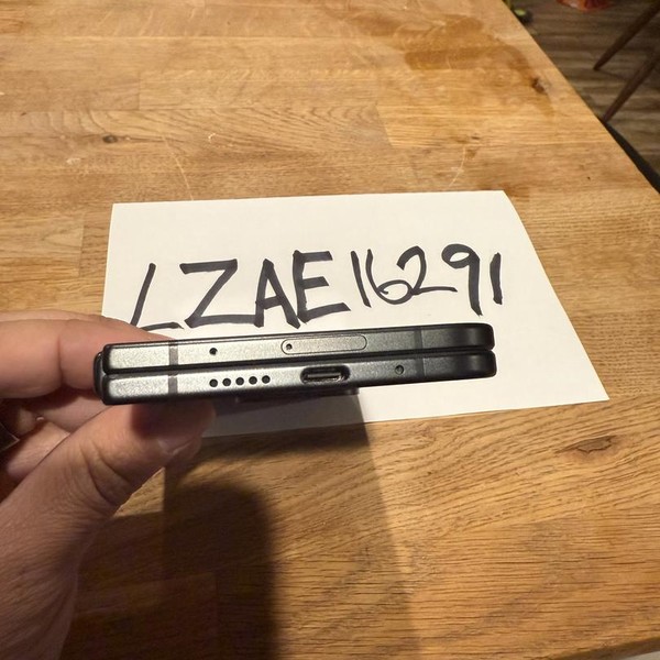 Google Pixel 9 Pro Fold - Unlocked, 256 GB, Obsidian, GGH2X