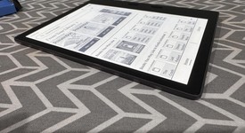 Mint
													Amazon Kindle Oasis 10th Gen - Gray, 8 GB, WiFi Only, photo 3 of 10