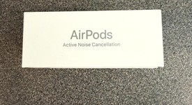 New
													Apple AirPods 4th Gen - Active Noise Cancellation, photo 2 of 4