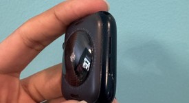 Good
													Apple Watch SE 2nd Gen 44mm - Unlocked, Midnight, A2727 - Cellular, Aluminum, photo 5 of 6
