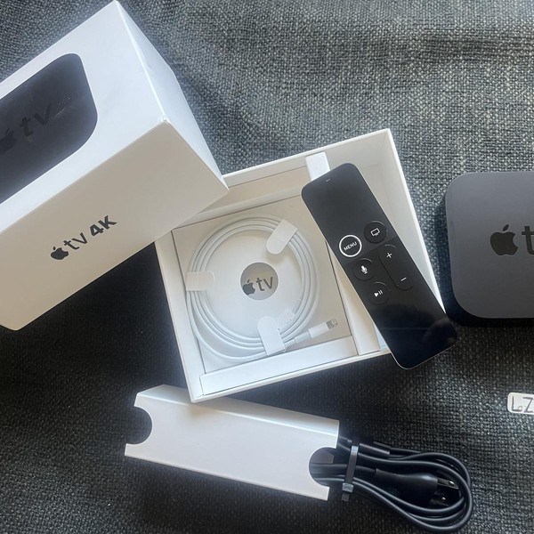 Apple TV 4k 1st Gen (2017) - 32 GB