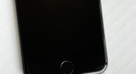 Good
													Apple iPhone SE 2nd Gen 2020 - Unlocked, Black, 64 GB, A2275, photo 3 of 9