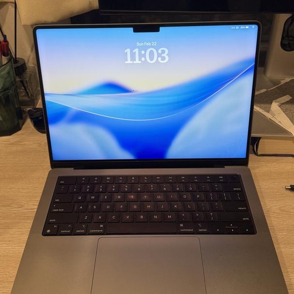 MacBook Pro 2021 - 14 inch - 512 GB, Gray, 16 GB, Apple M1 Pro 8-core