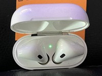 Apple AirPods 2nd Gen