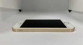 Good
													Apple iPhone SE 1st Gen 2016 - Unlocked, Gold, 32 GB, A1662, photo 2 of 7