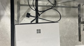 Good
													Microsoft Surface Pro 6 - Wi-Fi, Silver, 128 GB, 8 GB, photo 1 of 9