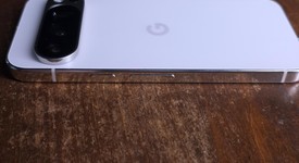 Good
													Google Pixel 9 Pro - Unlocked, Porcelain, 128 GB, 16 GB, GR83Y, photo 3 of 8