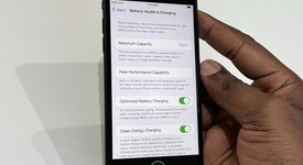 Good
													Apple iPhone SE 3rd Gen 2022 - Unlocked, Midnight, 64 GB, A2595, photo 5 of 12