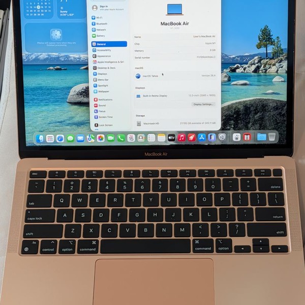 MacBook Air 2020 - 13 inch - 256 GB, Gold, 8 GB, Apple M1