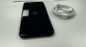 Mint
													Apple iPhone SE 3rd Gen 2022 - Unlocked, Midnight, 64 GB, A2595, photo 3 of 7