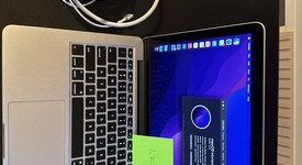 Good
													MacBook Pro 2015 (Retina) - 13" - Silver, 256 GB, 16 GB, photo 2 of 6