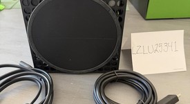 Mint
													Xbox Series X (2020) - Black, 1 TB, standard, photo 5 of 8