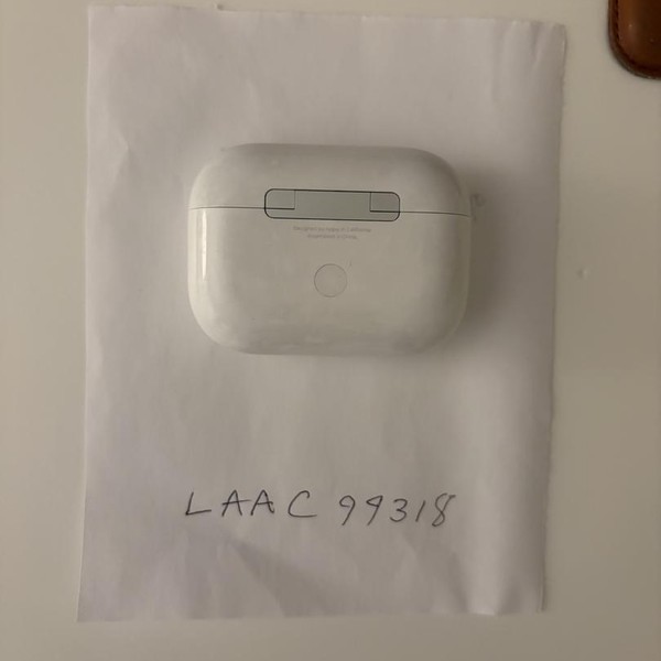 Apple AirPods Pro 2 - Lightning