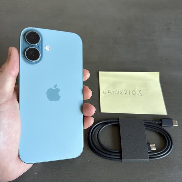 Apple iPhone 16 - Unlocked, 128 GB, Teal, A3081