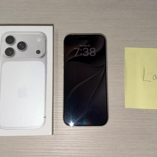 Apple iPhone 17 Pro - Unlocked, 256 GB, Silver, A3256