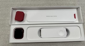 Fair
													Apple Watch Series 7 41mm - Unlocked, Red, A2475 - Cellular, Aluminum, photo 2 of 13
