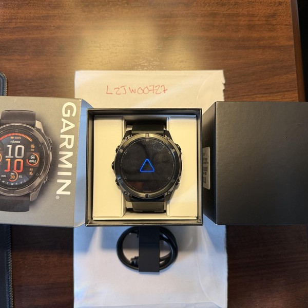Garmin Fenix 8 - Titanium, AMOLED