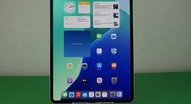 Mint
													Apple iPad Pro 13" (M4) 2024 - Unlocked, Silver, 256 GB, 8 GB, A2926, Standard Glass, photo 2 of 9