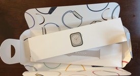 Good
													Apple Watch Series 8 41mm - Unlocked, Silver, A2772 - Cellular, Aluminum, photo 2 of 8