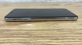 Good
													Apple iPhone X - Verizon, Silver, 256 GB, A1865, photo 3 of 8