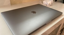 Good
													MacBook Pro 2018 (With Touch Bar) - 15" - I7, Gray, 512 GB, 16 GB, photo 5 of 9