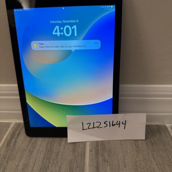 Apple iPad 6th Gen - Verizon, 32 GB, Gray, A1954