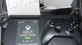 Mint
													Xbox Series X (2020) - Black, 1 TB, standard, photo 4 of 5