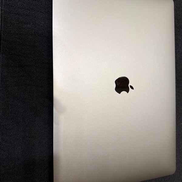 MacBook Pro 2019 - 16 inch - 1 TB, Silver, 16 GB, Intel Core i9