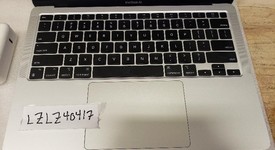 Good
													MacBook Air 2020 - 13" - Apple M1, Silver, 256 GB, 8 GB, photo 3 of 6