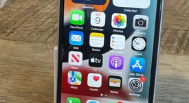Fair
													Apple iPhone SE 2nd Gen 2020 - Unlocked, White, 64 GB, A2275, photo 2 of 10