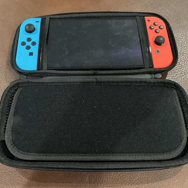 Nintendo Switch - OLED - 64 GB, Red & Blue