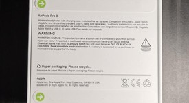 New
													Apple AirPods Pro 3, photo 3 of 3