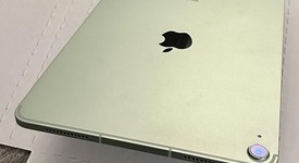 Mint
													Apple iPad Air 4th Gen - Unlocked, Green, 256 GB, A2324, photo 4 of 5