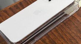 Good
													Apple iPhone 13 Pro Max - AT&T, Silver, 128 GB, A2484, photo 5 of 7