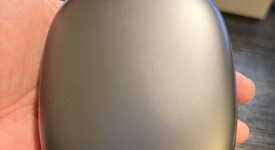 Used
													Apple AirPods Max - Gray, photo 1 of 7