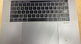Fair
													MacBook Pro 2016 (With Touch Bar) - 15" - Gray, 2 TB, 16 GB, photo 1 of 9