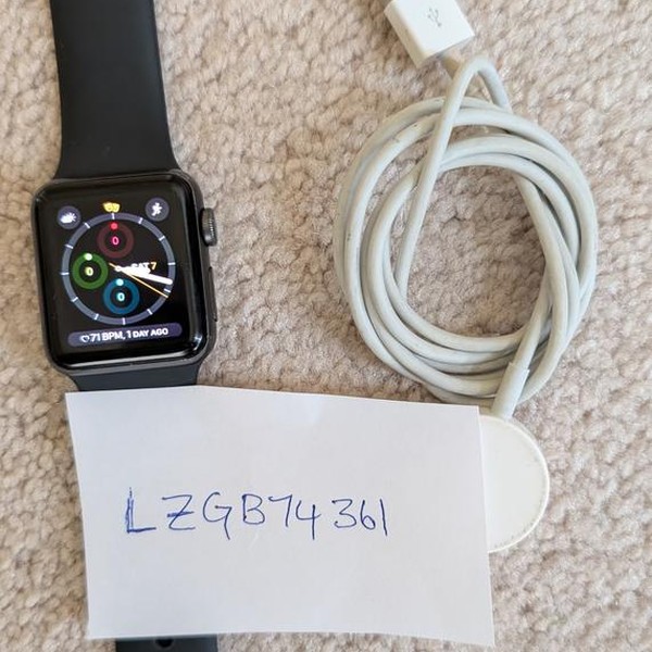 Apple Watch Series 3 38mm - Gray, A1858, Aluminum - GPS