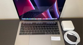 Mint
													MacBook Pro 2018 (With Touch Bar) - 13" - I5, Gray, 256 GB, 8 GB, photo 1 of 10