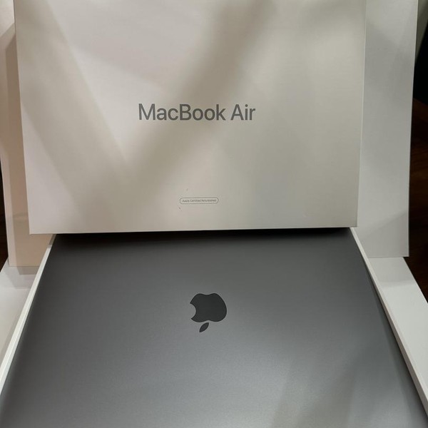 MacBook Air 2018 - 13 inch - 512 GB, Gray, 16 GB, Intel Core i5
