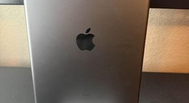 Good
													Apple iPad 9th Gen - Unlocked, Gray, 64 GB, A2603, photo 2 of 3