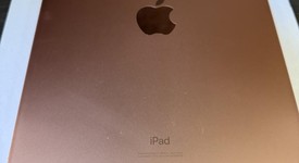 Good
													Apple iPad 7th Gen - Unlocked, Gold, 32 GB, A2200, photo 5 of 6
