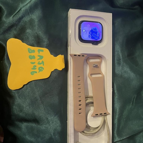 Apple Watch Series 8 41mm - Midnight, A2770 - GPS, Aluminum