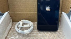 Mint
													Apple iPhone SE 3rd Gen 2022 - Unlocked, Midnight, 64 GB, A2595, photo 2 of 6