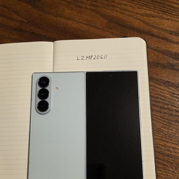 Samsung Galaxy Z Fold7 - Unlocked, 256 GB, Mint, 12 GB, SM-F966U1