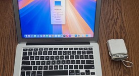 Good
													MacBook Air 2017 - 13" - I5, Silver, 128 GB, 8 GB, photo 2 of 11
