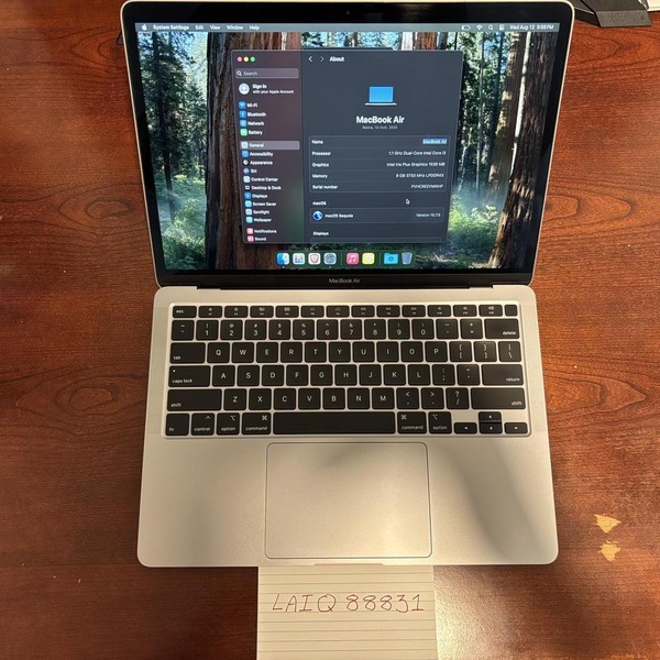 MacBook Air 2020 - 13 inch - 256 GB, Gray, 8 GB, Intel Core i3